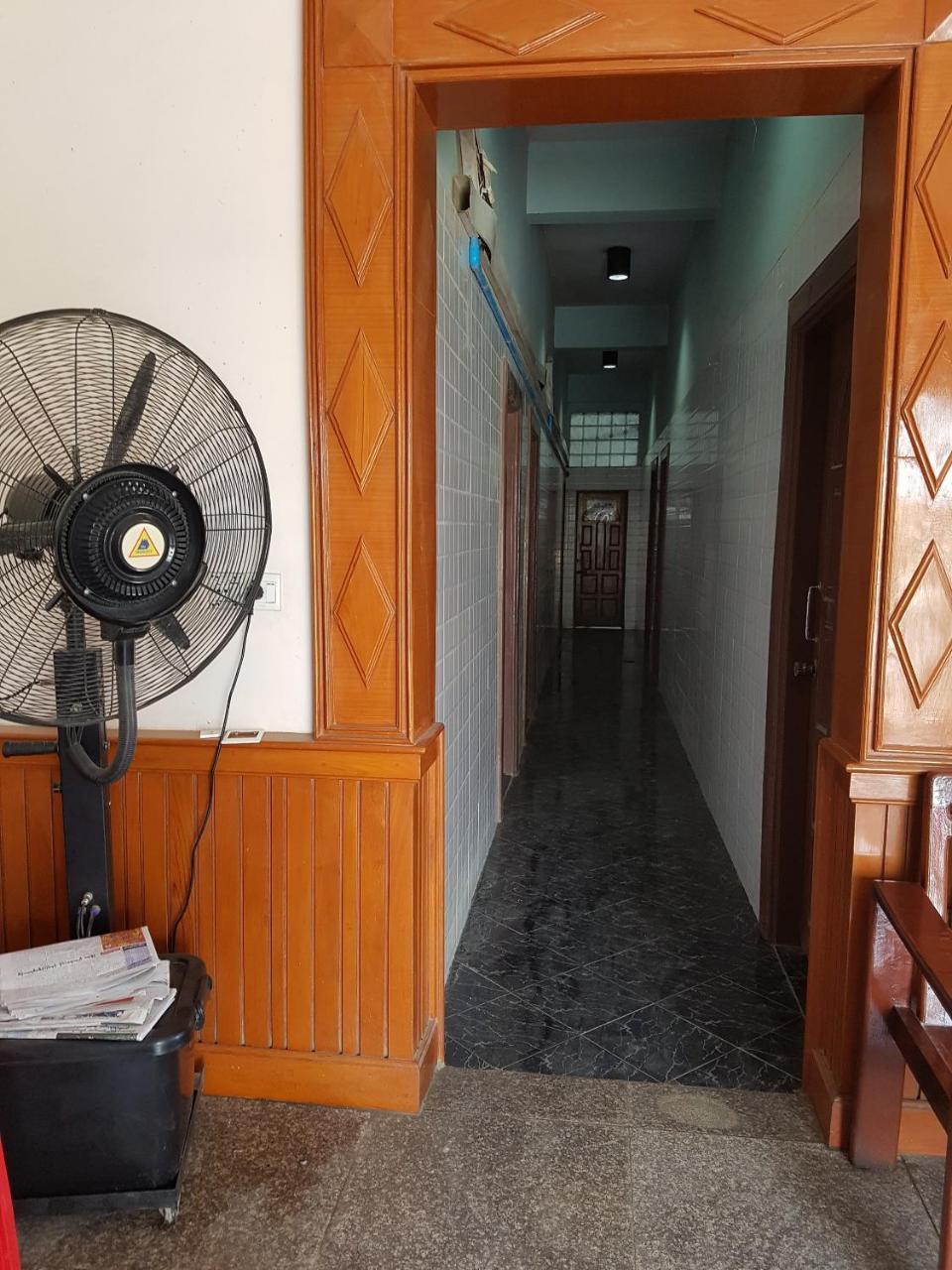 Shwe Eain Si Guest House - Burmese Only Myeik Exterior photo